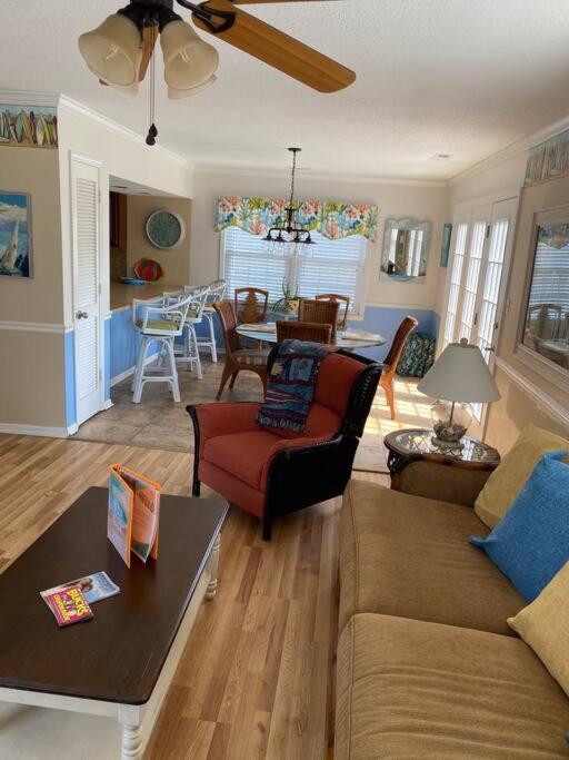 Beach Breeze 3, Pet Friendly, Walking Distance To Atlantic Ocean Free Parking Myrtle Beach Kültér fotó