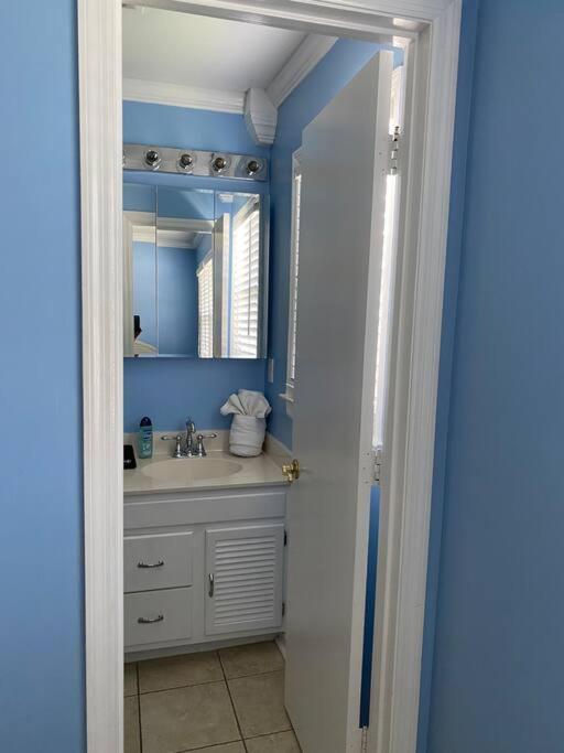 Beach Breeze 3, Pet Friendly, Walking Distance To Atlantic Ocean Free Parking Myrtle Beach Kültér fotó