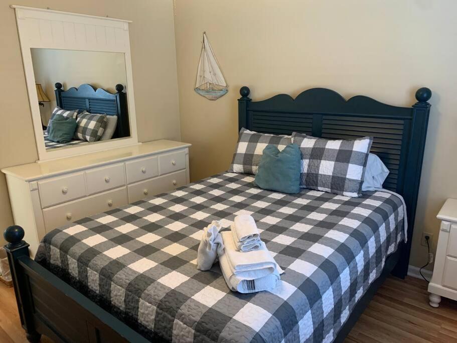 Beach Breeze 3, Pet Friendly, Walking Distance To Atlantic Ocean Free Parking Myrtle Beach Kültér fotó